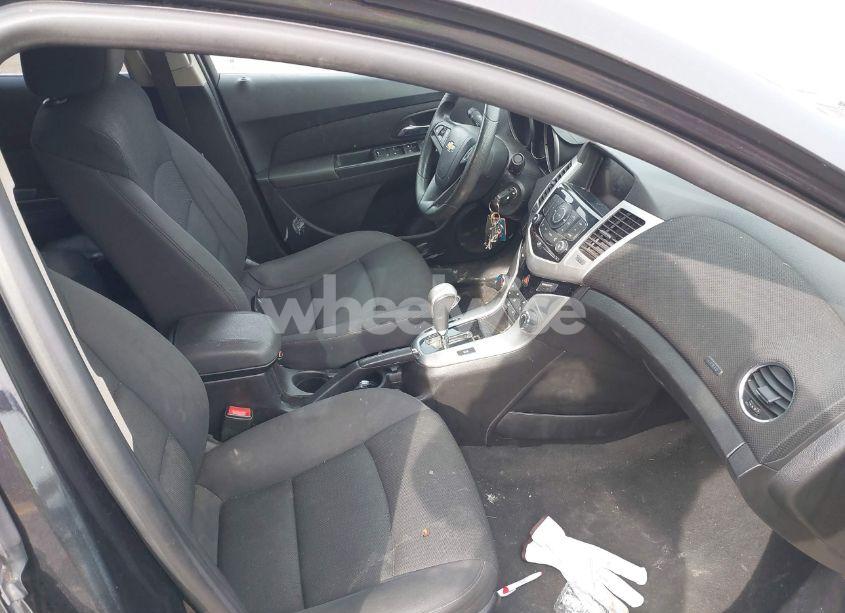 Photo 5 of 2016 Chevrolet Cruze LIMITED 1LT AUTO (VIN 1G1PE5SBXG7130941)