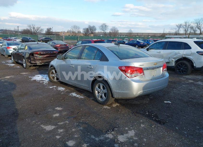 Photo 3 of 2016 Chevrolet Cruze LIMITED 1LT AUTO (VIN 1G1PE5SBXG7135976)