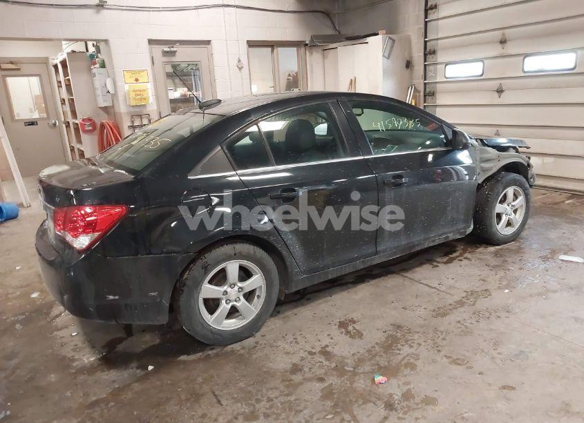 Photo 4 of 2016 Chevrolet Cruze LIMITED 1LT AUTO (VIN 1G1PE5SBXG7180545)