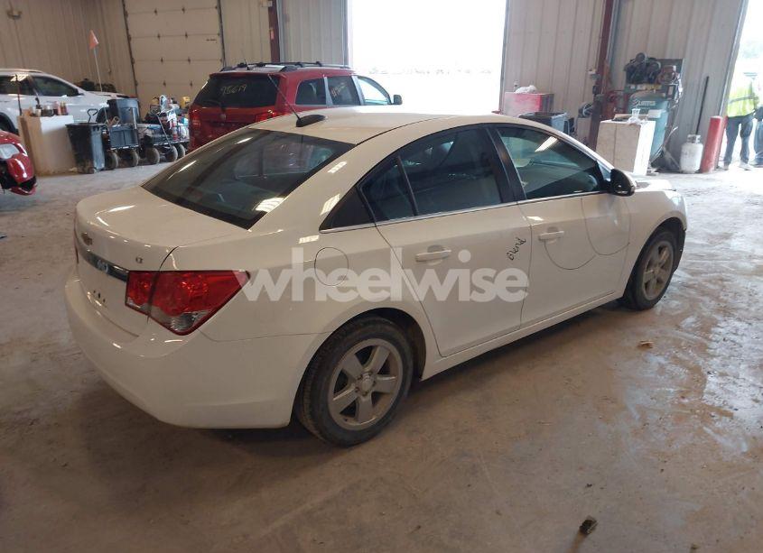 Photo 4 of 2016 Chevrolet Cruze LIMITED 1LT AUTO (VIN 1G1PE5SBXG7207596)