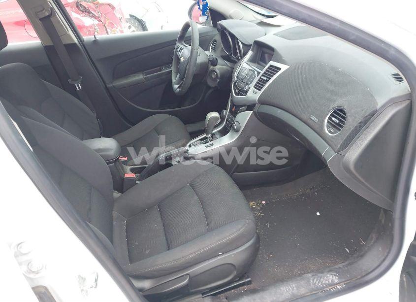Photo 5 of 2016 Chevrolet Cruze LIMITED 1LT AUTO (VIN 1G1PE5SBXG7229260)