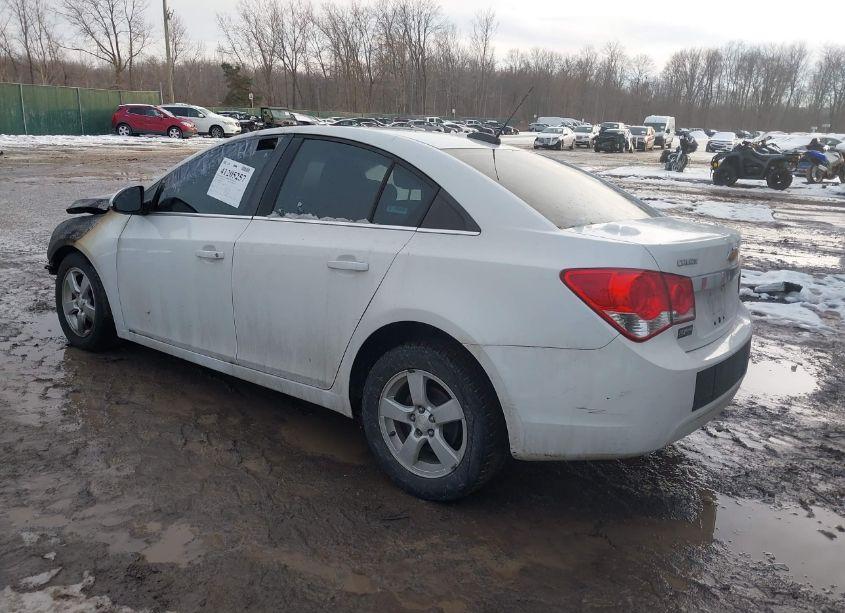 Photo 3 of 2016 Chevrolet Cruze LIMITED 1LT AUTO (VIN 1G1PE5SBXG7229582)