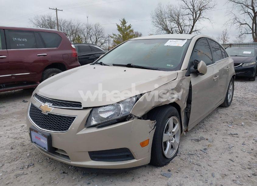 Photo 2 of 2012 Chevrolet Cruze LT (VIN 1G1PE5SC2C7102070)