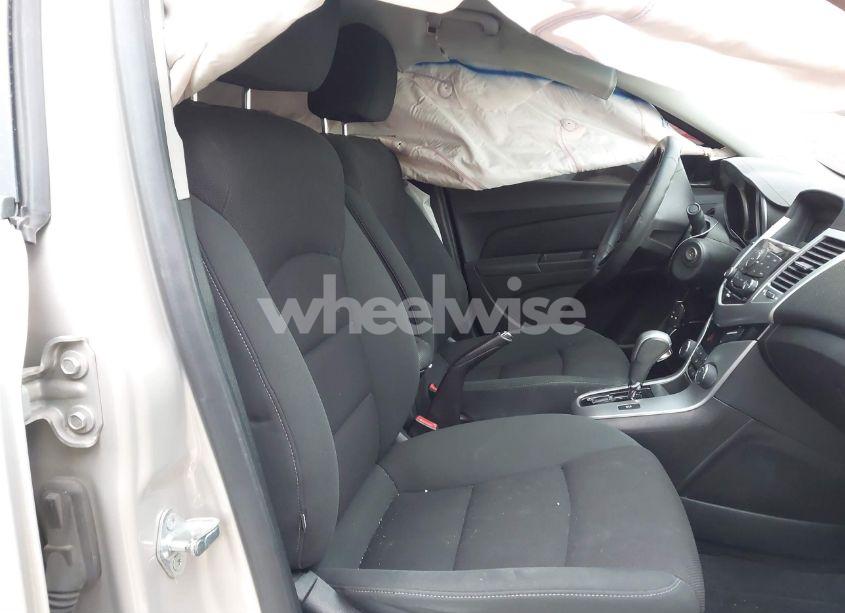 Photo 5 of 2012 Chevrolet Cruze LT (VIN 1G1PE5SC2C7102070)