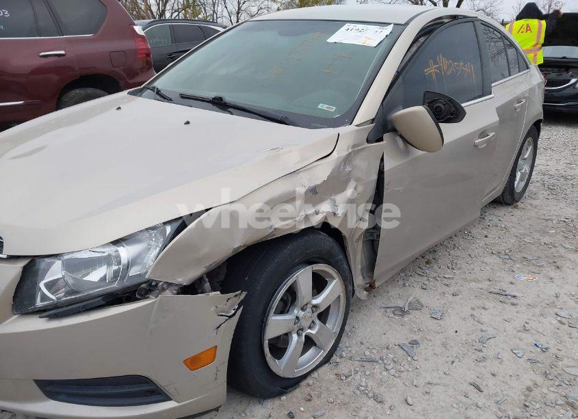 Photo 6 of 2012 Chevrolet Cruze LT (VIN 1G1PE5SC2C7102070)