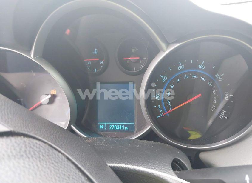 Photo 7 of 2012 Chevrolet Cruze LT (VIN 1G1PE5SC2C7160597)