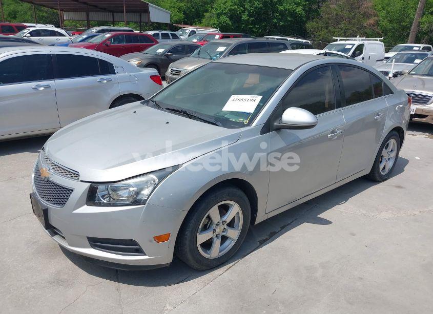 Photo 2 of 2012 Chevrolet Cruze LT (VIN 1G1PE5SC4C7105195)
