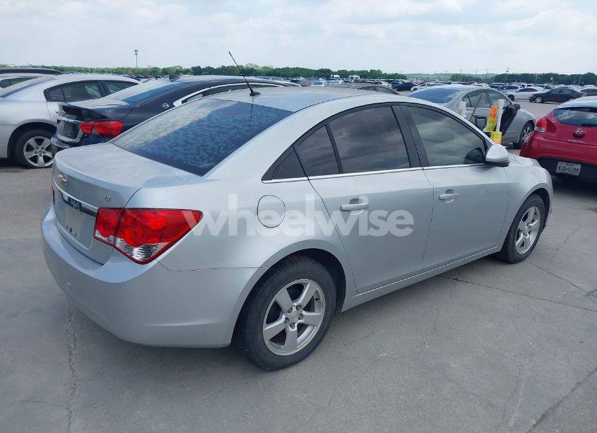 Photo 4 of 2012 Chevrolet Cruze LT (VIN 1G1PE5SC4C7105195)