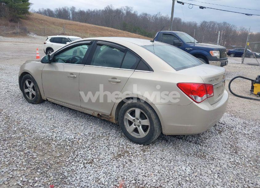 Photo 3 of 2012 Chevrolet Cruze LT (VIN 1G1PE5SC5C7236281)