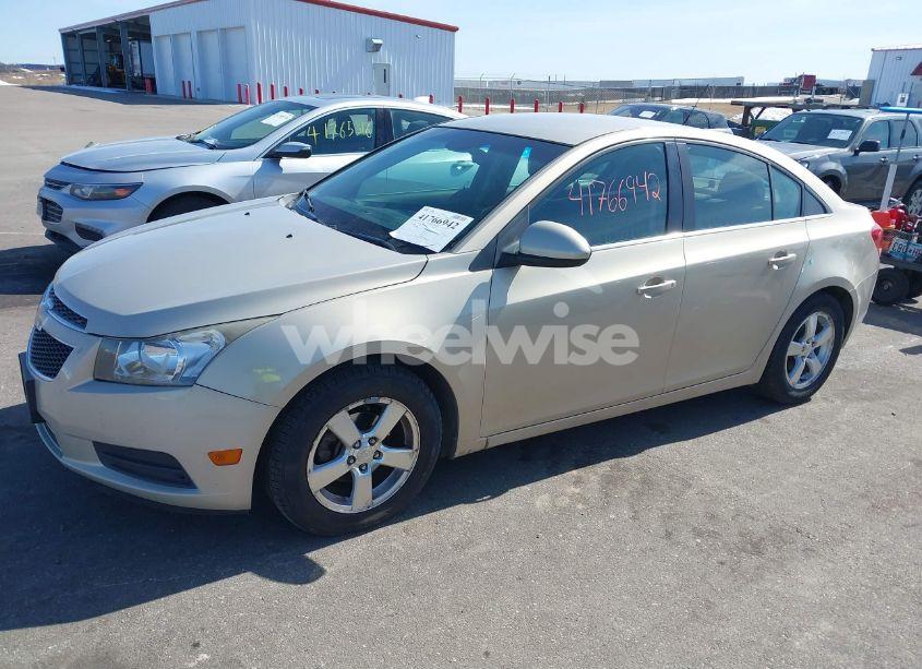 Photo 2 of 2012 Chevrolet Cruze LT (VIN 1G1PE5SC8C7106849)
