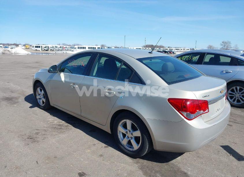 Photo 3 of 2012 Chevrolet Cruze LT (VIN 1G1PE5SC8C7106849)