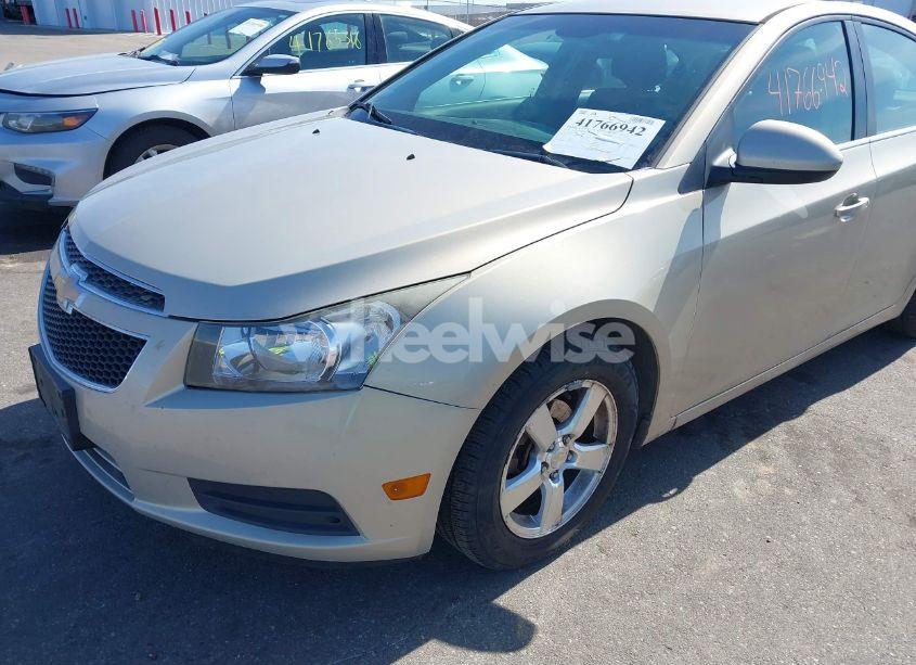 Photo 6 of 2012 Chevrolet Cruze LT (VIN 1G1PE5SC8C7106849)