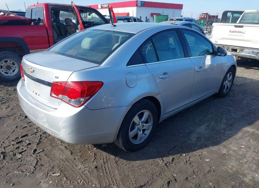 Photo 4 of 2012 Chevrolet Cruze LT (VIN 1G1PE5SC9C7106875)