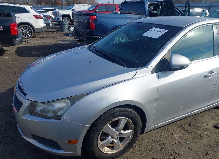 Photo 6 of 2012 Chevrolet Cruze LT (VIN 1G1PE5SC9C7106875)