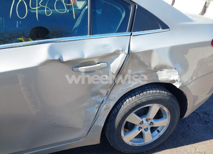 Photo 6 of 2012 Chevrolet Cruze LT (VIN 1G1PE5SCXC7252931)