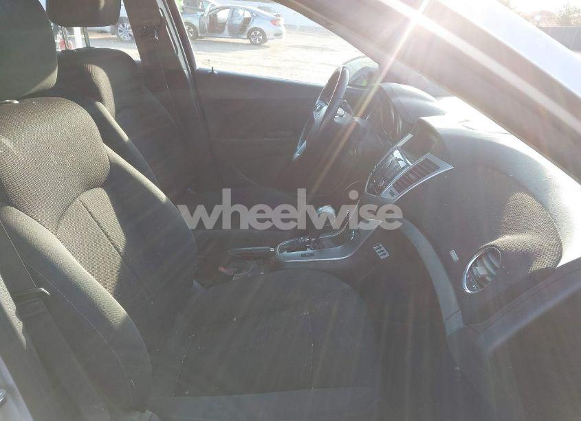 Photo 5 of 2011 Chevrolet Cruze 1LT (VIN 1G1PF5S90B7224989)