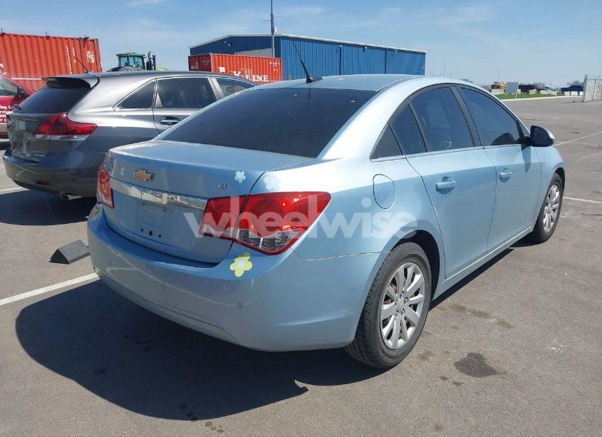 Photo 4 of 2011 Chevrolet Cruze 1LT (VIN 1G1PF5S92B7125302)