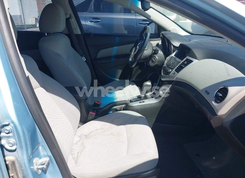 Photo 5 of 2011 Chevrolet Cruze 1LT (VIN 1G1PF5S92B7125302)