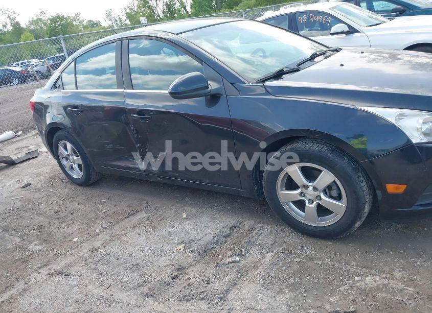 Photo 13 of 2011 Chevrolet Cruze 1LT (VIN 1G1PF5S92B7132265)