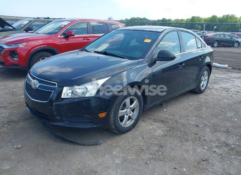 Photo 2 of 2011 Chevrolet Cruze 1LT (VIN 1G1PF5S92B7132265)