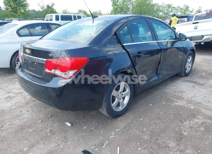 Photo 4 of 2011 Chevrolet Cruze 1LT (VIN 1G1PF5S92B7132265)