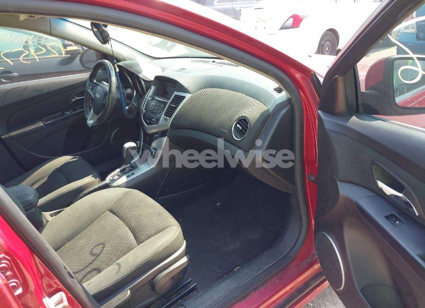 Photo 5 of 2011 Chevrolet Cruze 1LT (VIN 1G1PF5S92B7230566)