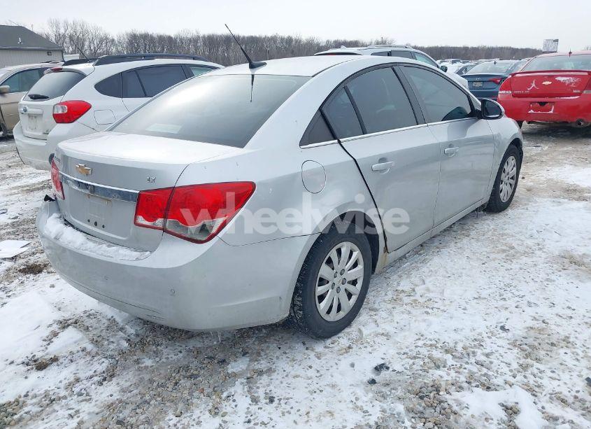 Photo 4 of 2011 Chevrolet Cruze 1LT (VIN 1G1PF5S93B7111845)