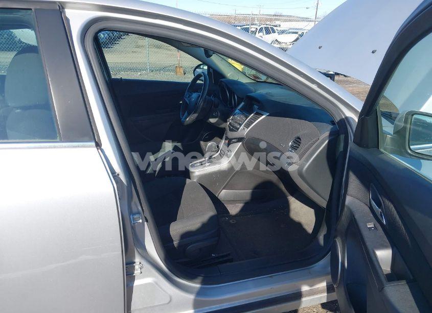 Photo 5 of 2011 Chevrolet Cruze 1LT (VIN 1G1PF5S93B7120898)