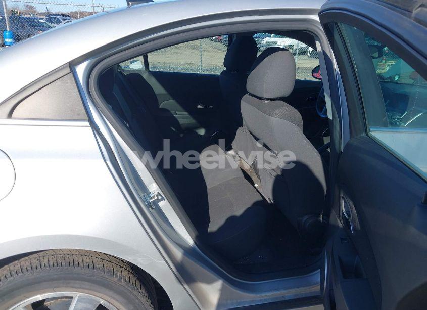 Photo 8 of 2011 Chevrolet Cruze 1LT (VIN 1G1PF5S93B7120898)