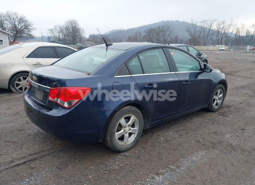 Photo 4 of 2011 Chevrolet Cruze 1LT (VIN 1G1PF5S93B7131125)