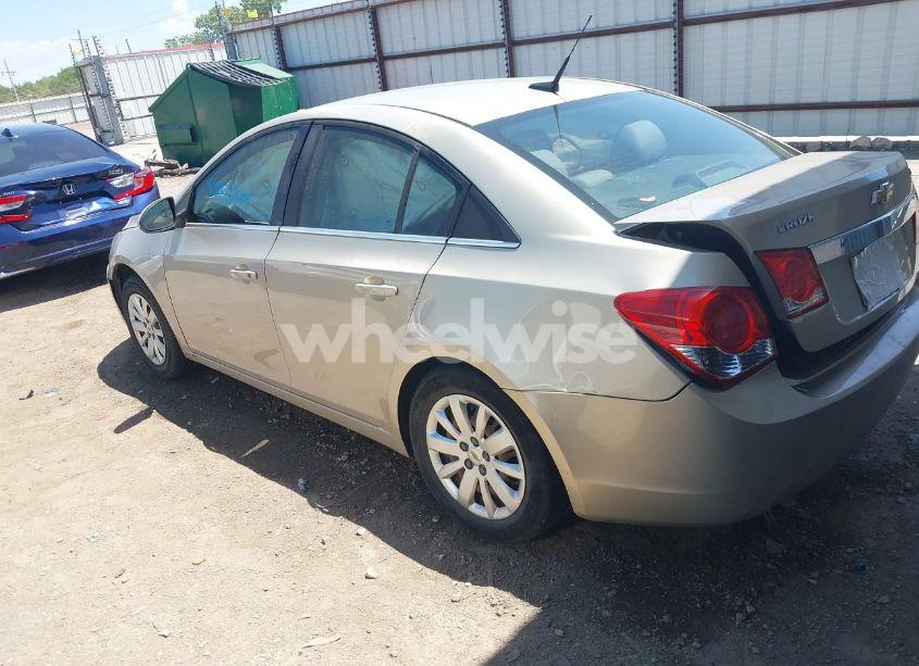 Photo 3 of 2011 Chevrolet Cruze 1LT (VIN 1G1PF5S93B7148040)
