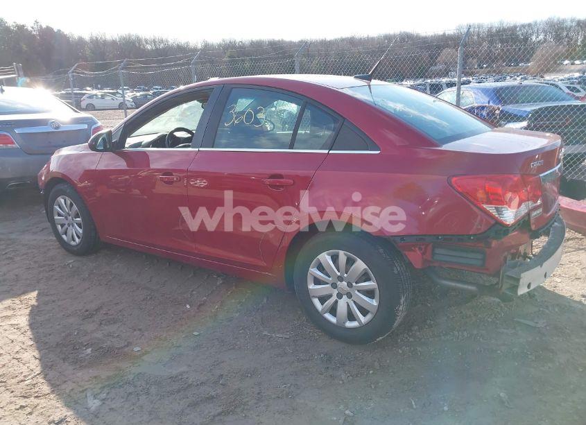 Photo 3 of 2011 Chevrolet Cruze 1LT (VIN 1G1PF5S93B7305887)