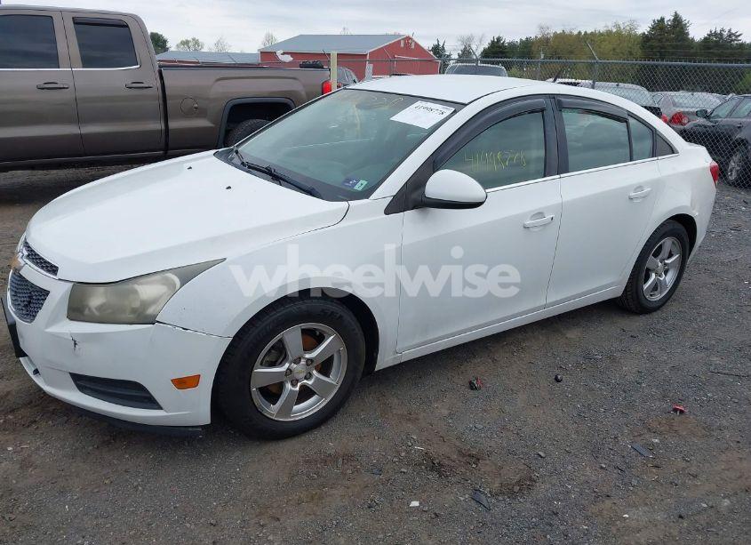 Photo 2 of 2011 Chevrolet Cruze 1LT (VIN 1G1PF5S94B7276965)
