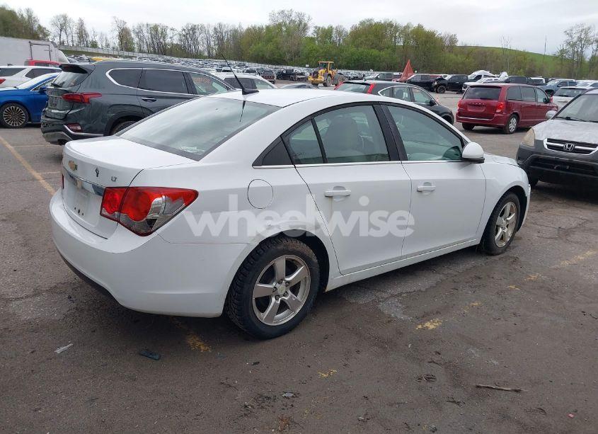 Photo 4 of 2011 Chevrolet Cruze 1LT (VIN 1G1PF5S95B7122555)