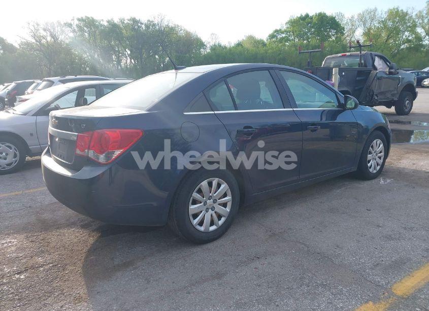 Photo 4 of 2011 Chevrolet Cruze 1LT (VIN 1G1PF5S95B7182366)