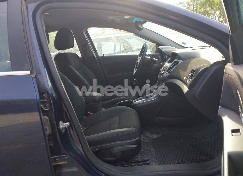 Photo 5 of 2011 Chevrolet Cruze 1LT (VIN 1G1PF5S95B7182366)