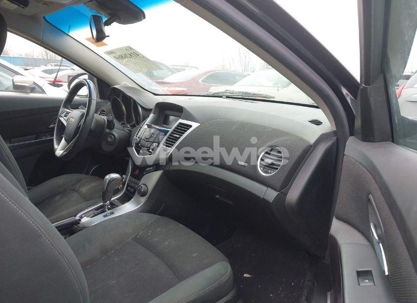 Photo 5 of 2011 Chevrolet Cruze 1LT (VIN 1G1PF5S95B7203717)