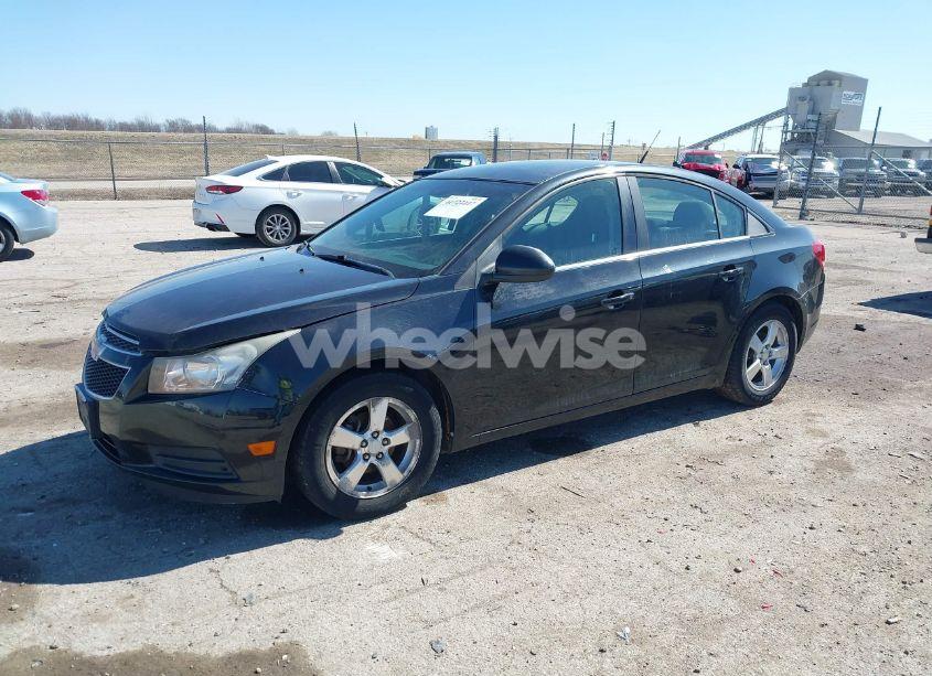 Photo 2 of 2011 Chevrolet Cruze 1LT (VIN 1G1PF5S96B7125884)