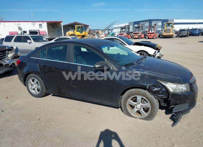 Photo 13 of 2011 Chevrolet Cruze 1LT (VIN 1G1PF5S96B7176818)