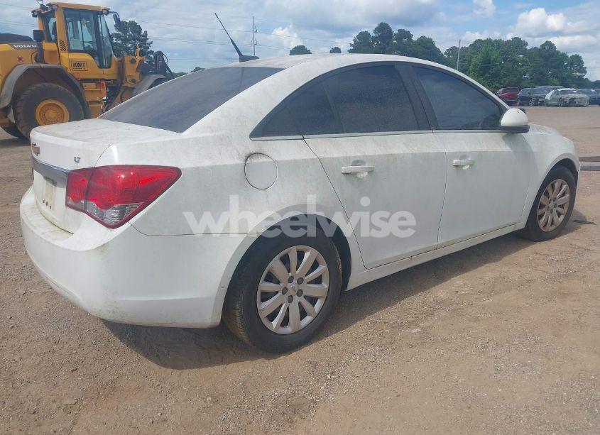 Photo 4 of 2011 Chevrolet Cruze 1LT (VIN 1G1PF5S96B7294612)