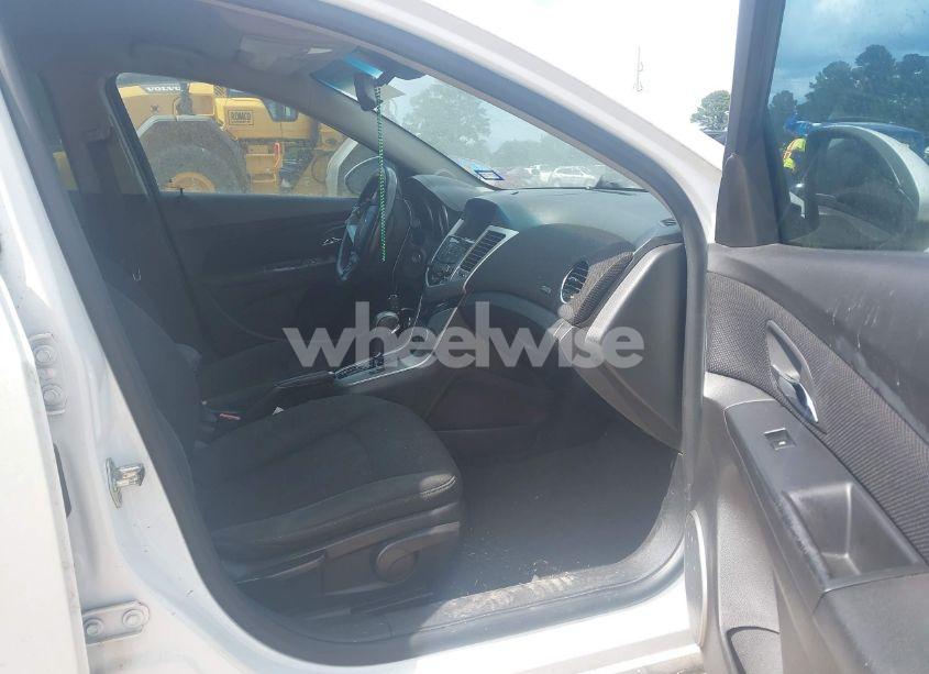 Photo 5 of 2011 Chevrolet Cruze 1LT (VIN 1G1PF5S96B7294612)