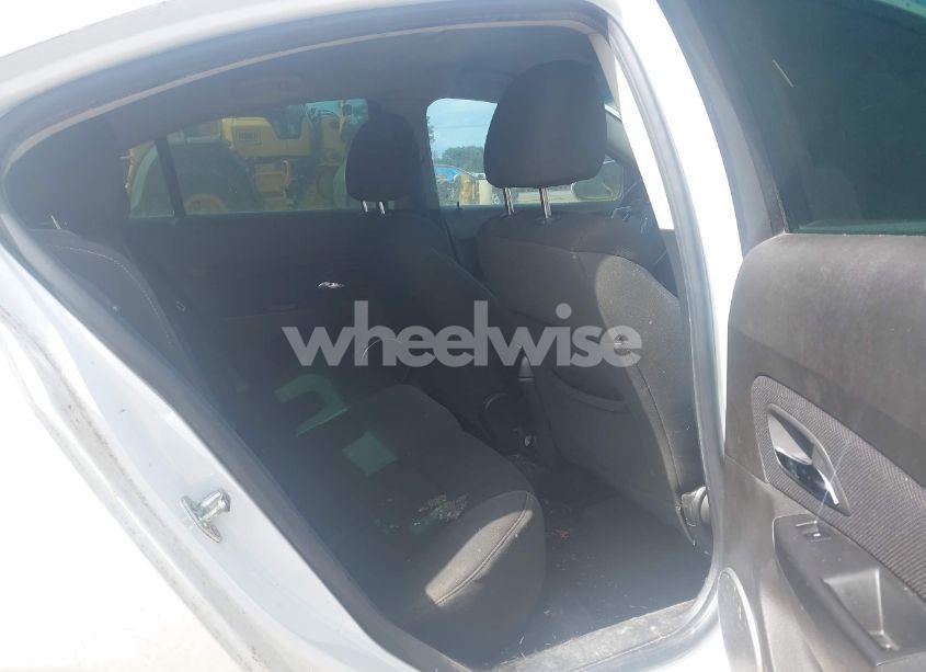 Photo 8 of 2011 Chevrolet Cruze 1LT (VIN 1G1PF5S96B7294612)