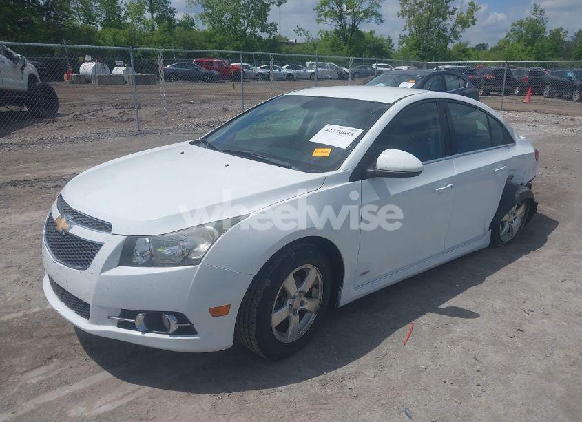 Photo 2 of 2011 Chevrolet Cruze 1LT (VIN 1G1PF5S97B7236265)