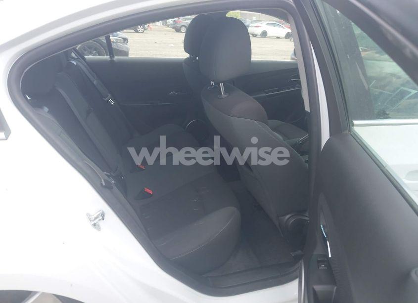 Photo 8 of 2011 Chevrolet Cruze 1LT (VIN 1G1PF5S97B7236265)