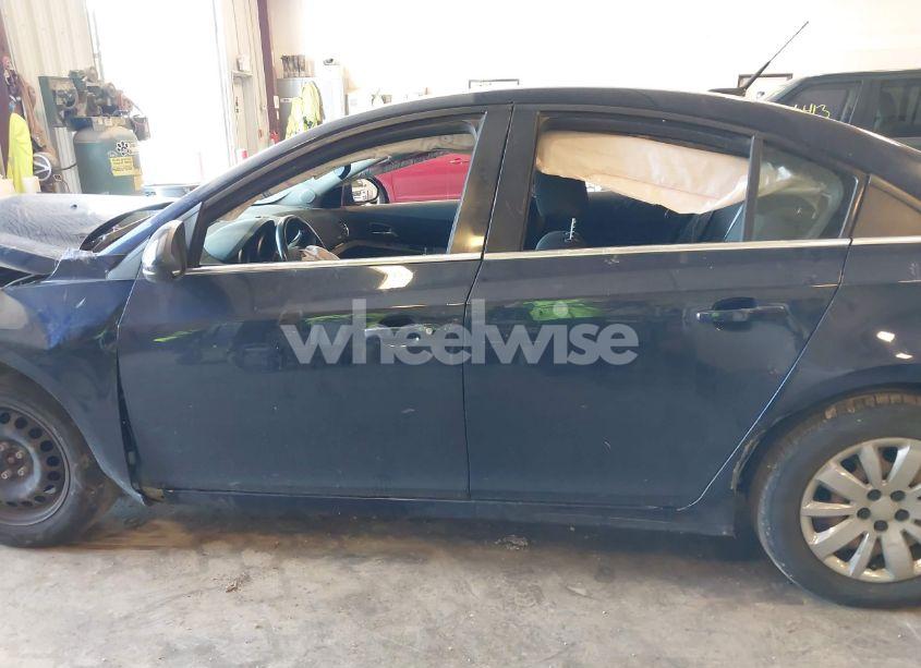 Photo 13 of 2011 Chevrolet Cruze 1LT (VIN 1G1PF5S98B7197010)