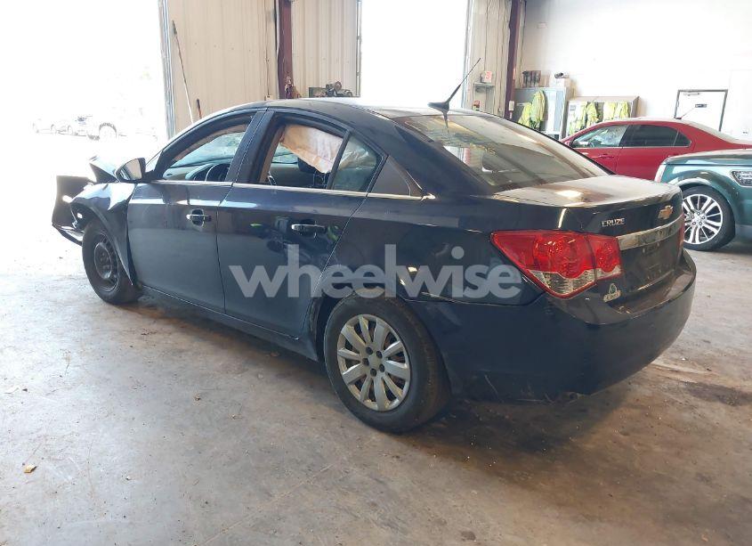 Photo 3 of 2011 Chevrolet Cruze 1LT (VIN 1G1PF5S98B7197010)