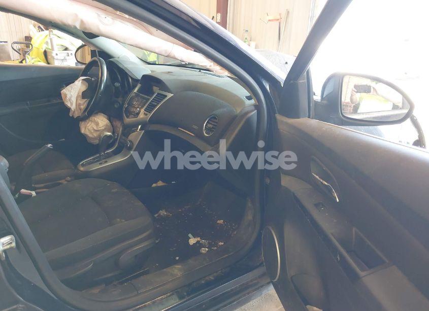 Photo 5 of 2011 Chevrolet Cruze 1LT (VIN 1G1PF5S98B7197010)