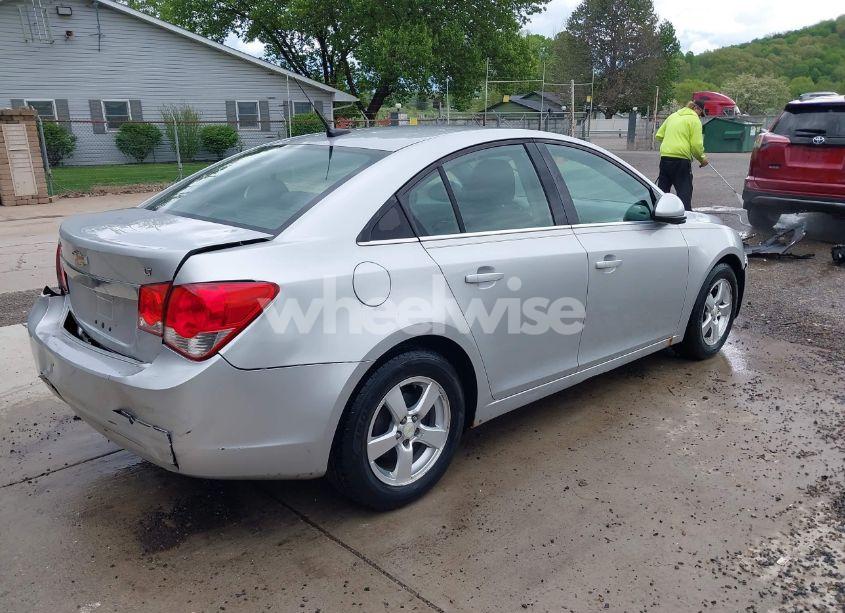 Photo 4 of 2011 Chevrolet Cruze 1LT (VIN 1G1PF5S98B7198206)