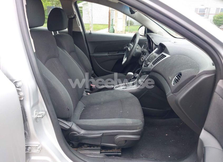 Photo 5 of 2011 Chevrolet Cruze 1LT (VIN 1G1PF5S98B7198206)