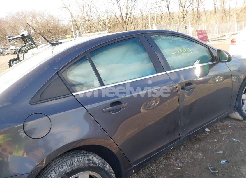 Photo 13 of 2011 Chevrolet Cruze 1LT (VIN 1G1PF5S98B7220012)